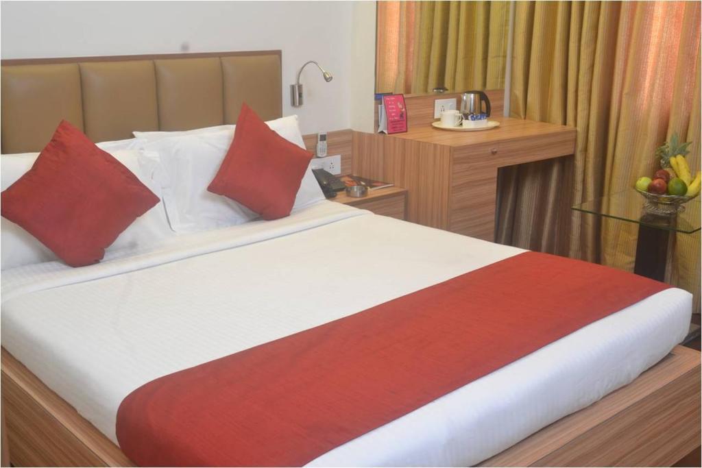 Hotel Plaza Мумбаї Номер фото