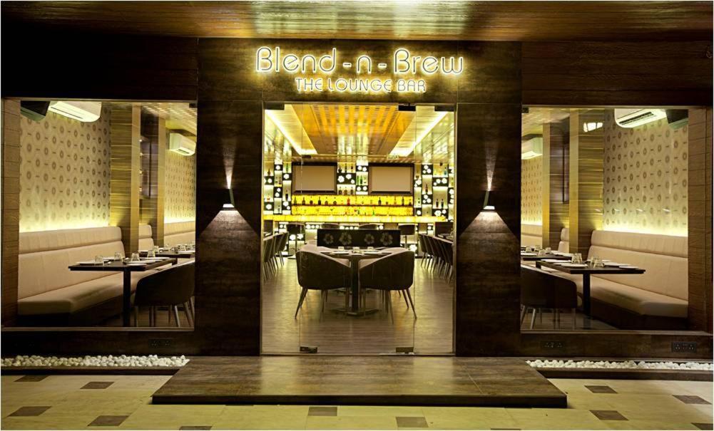 Hotel Plaza Мумбаї Екстер'єр фото